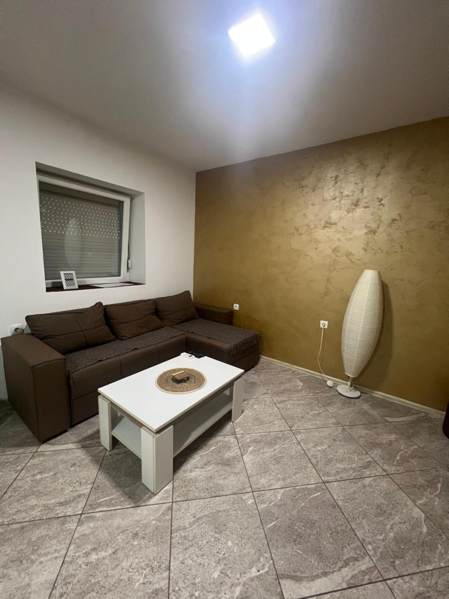 Aurora Apartment Sombor Exteriér fotografie